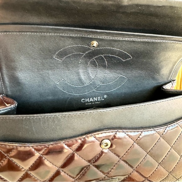 CHANEL Reissue Double Flap 226 Patent Brown Burgundy Handbag - Picture 13 of 16